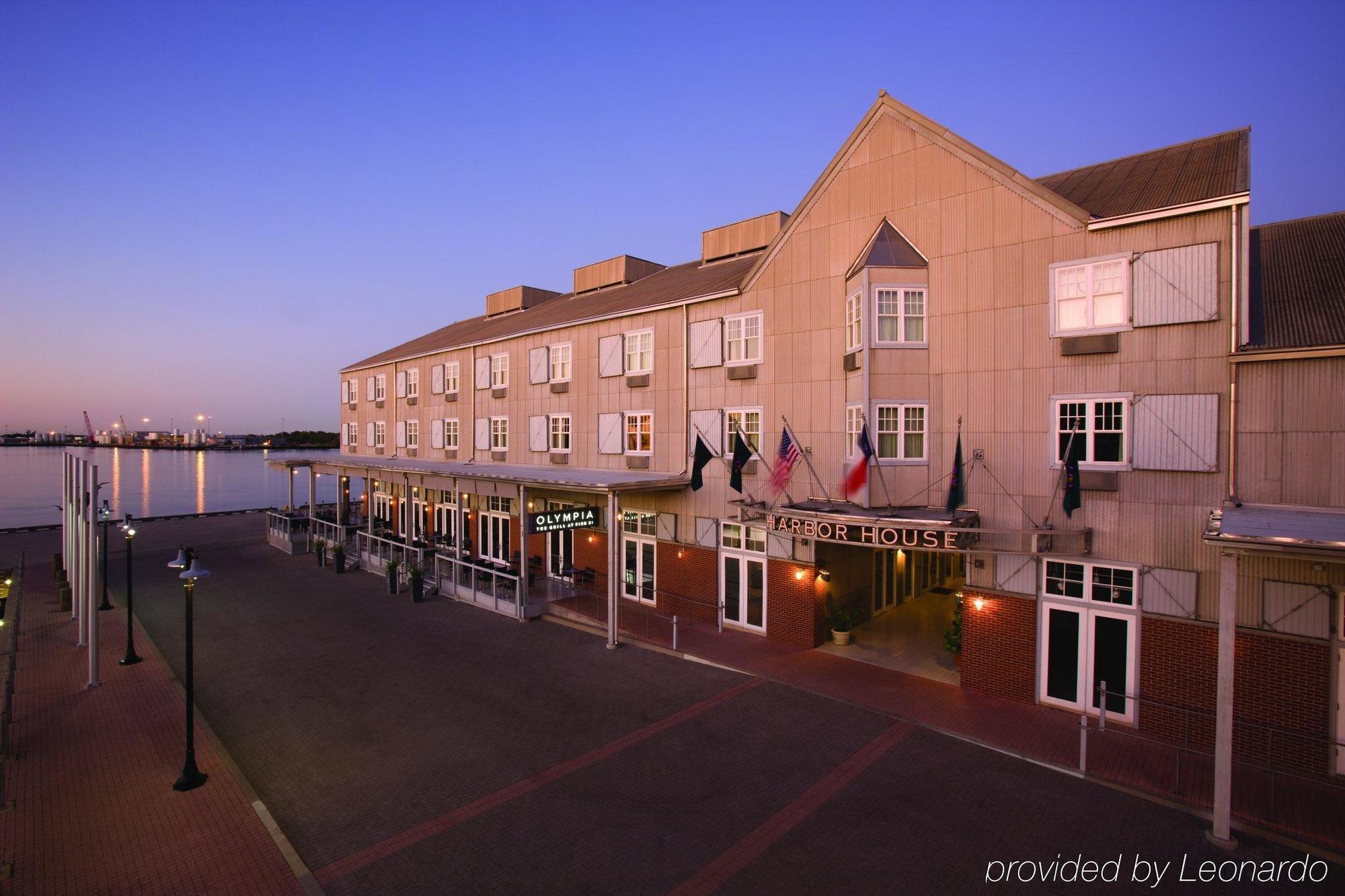 Harbor House Hotel And Marina Galveston Exterior foto